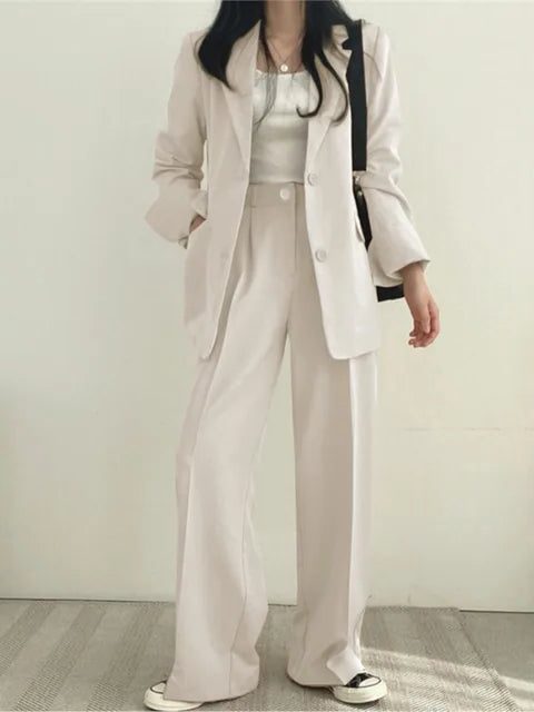 Oversized blazer pant suit in beige