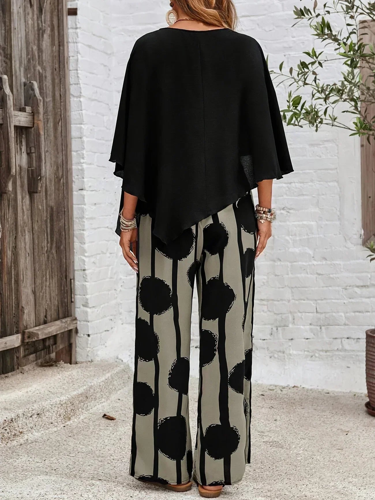 Oversized top and wide-leg pants front view