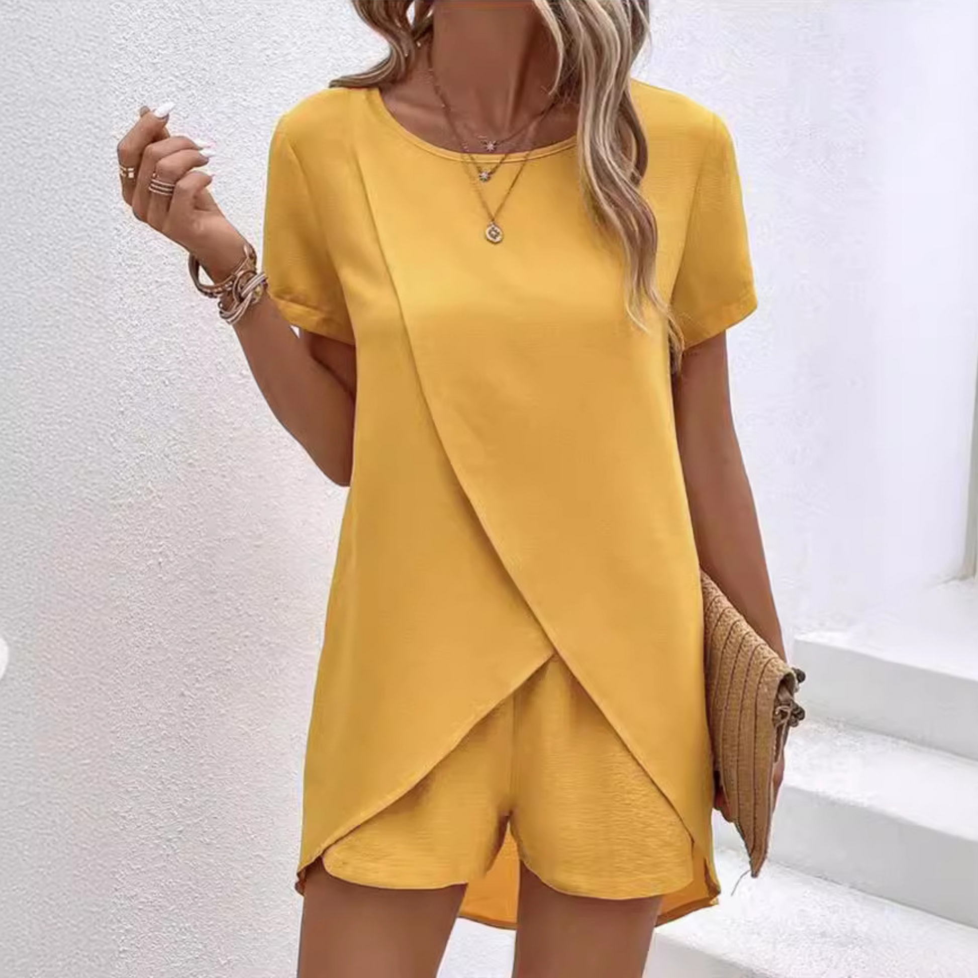 Airy summer two-piece set