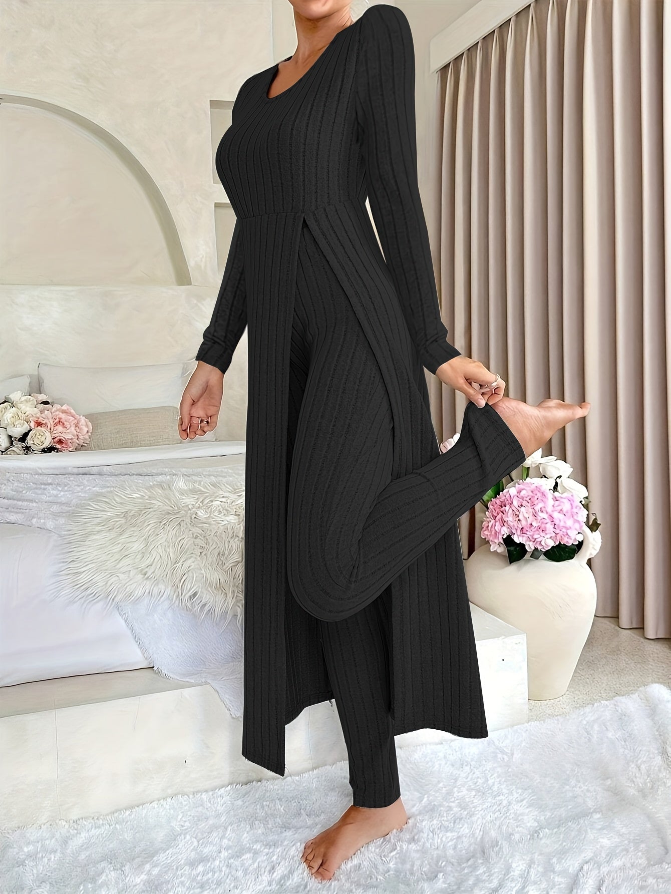 Sabreen women's ribbed two-piece lounge set