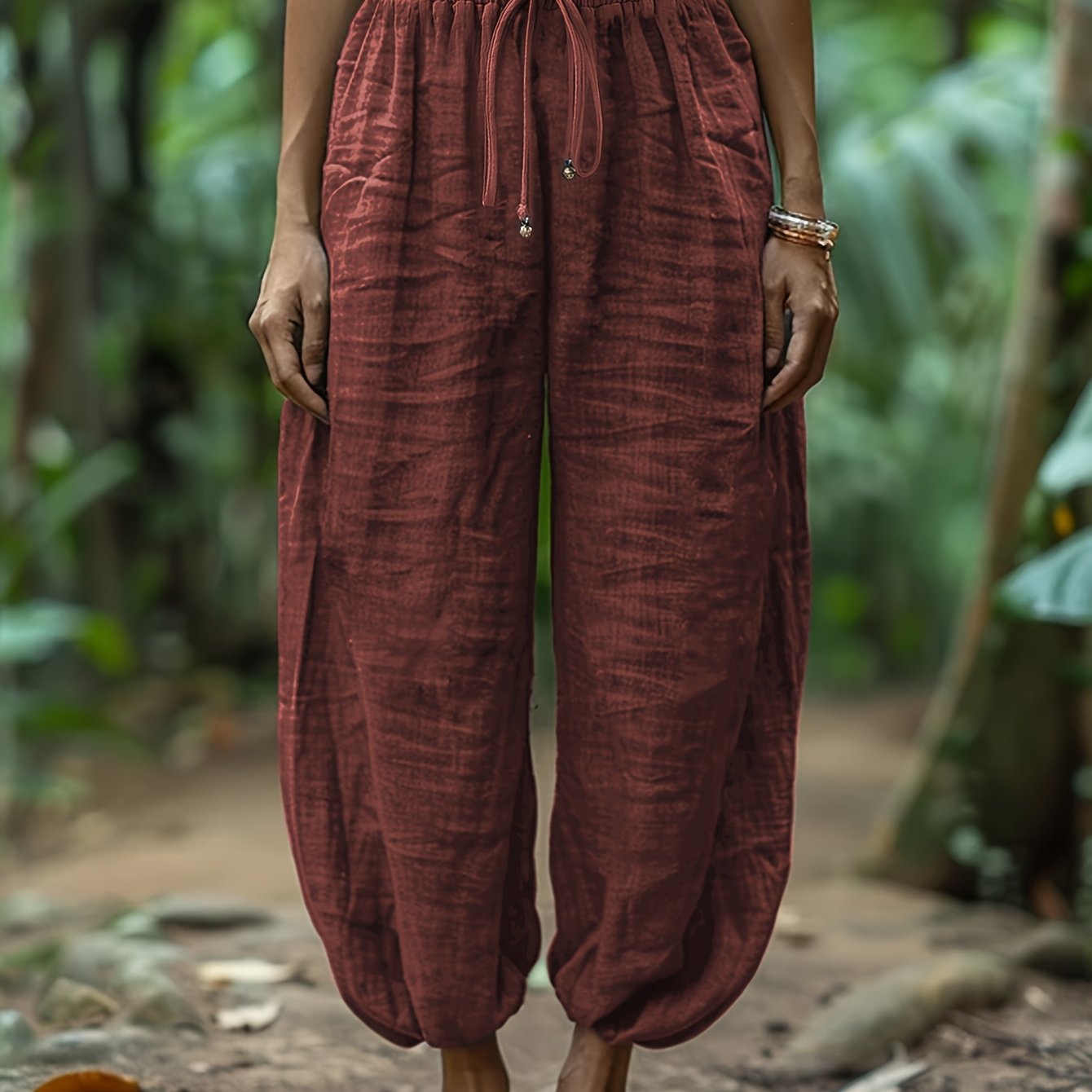 Lantern trousers, fabric detail