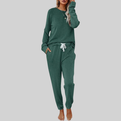 Sweatpants lounge set side view