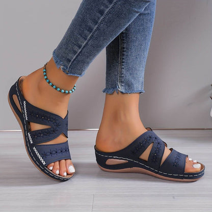 Quinn gel cushioned wide heel comfort sandals front view