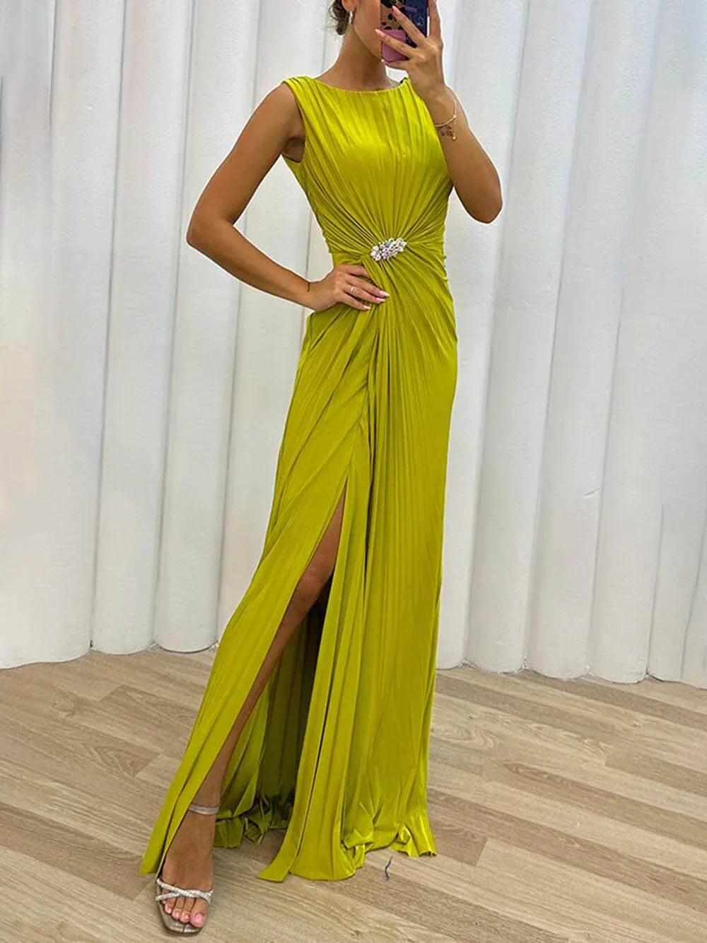 Pleated flowy maxi dress in yellow, front view