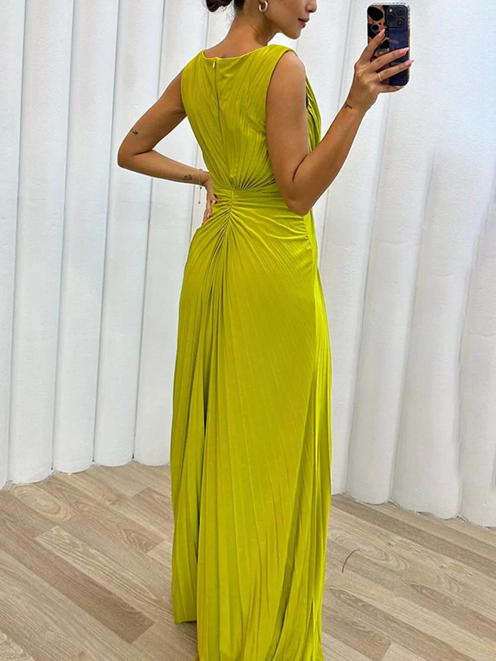 Pleated flowy maxi dress, back view