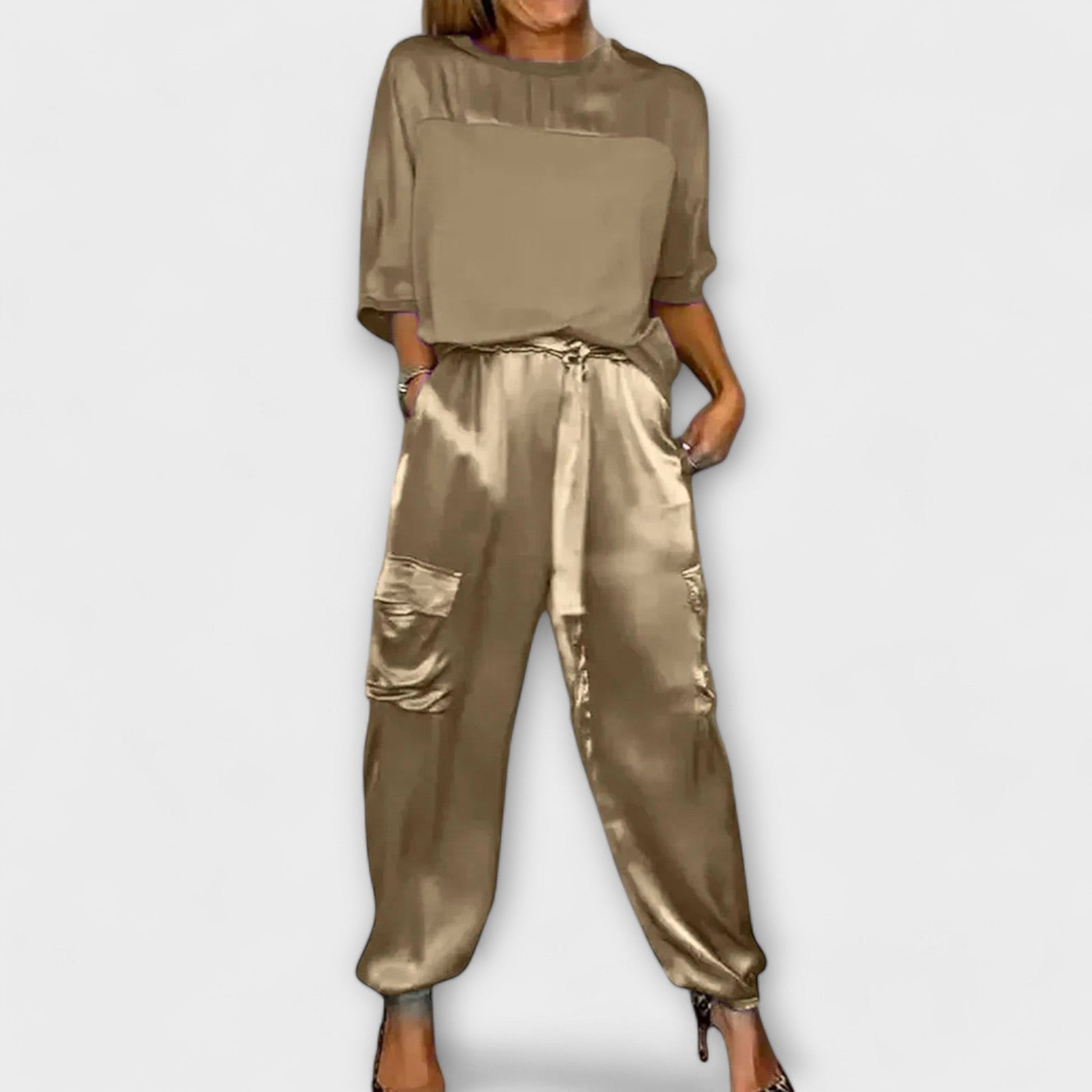 Delphene stretch activewear two-piece set
