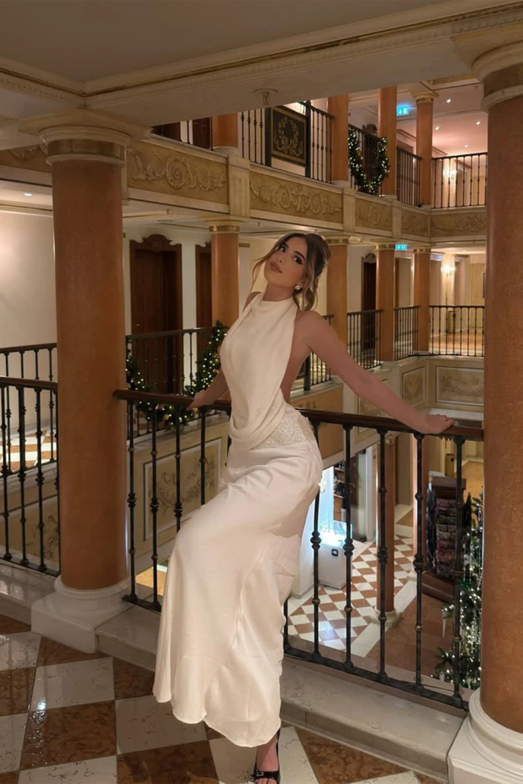 Avelina | Sleeveless Open Back Bodycon Formal Maxi Gown