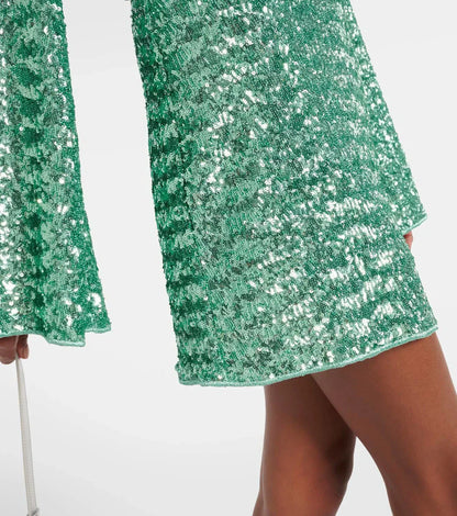 Sabrina V-neck sequin dress evening look