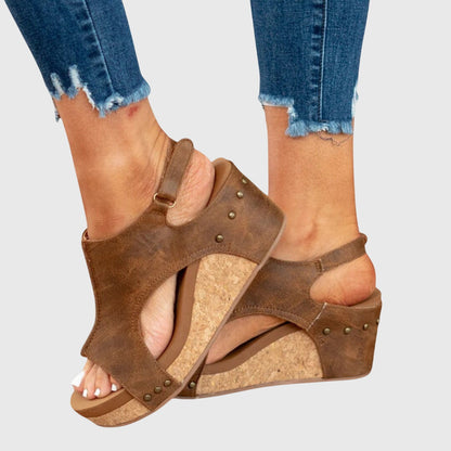Bristol buckle wedges sole detail