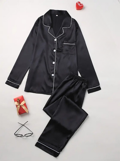 Long sleeve button-down pajama set, detail of the pants