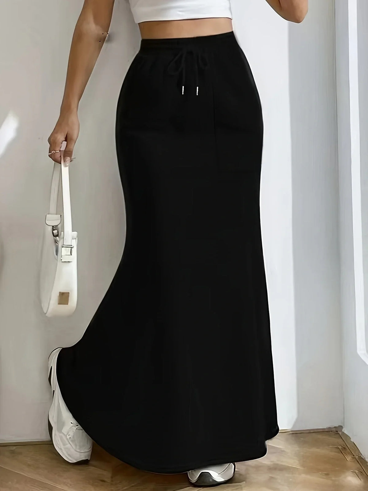 Knit drawstring mermaid hem maxi skirt, detail of the waistband