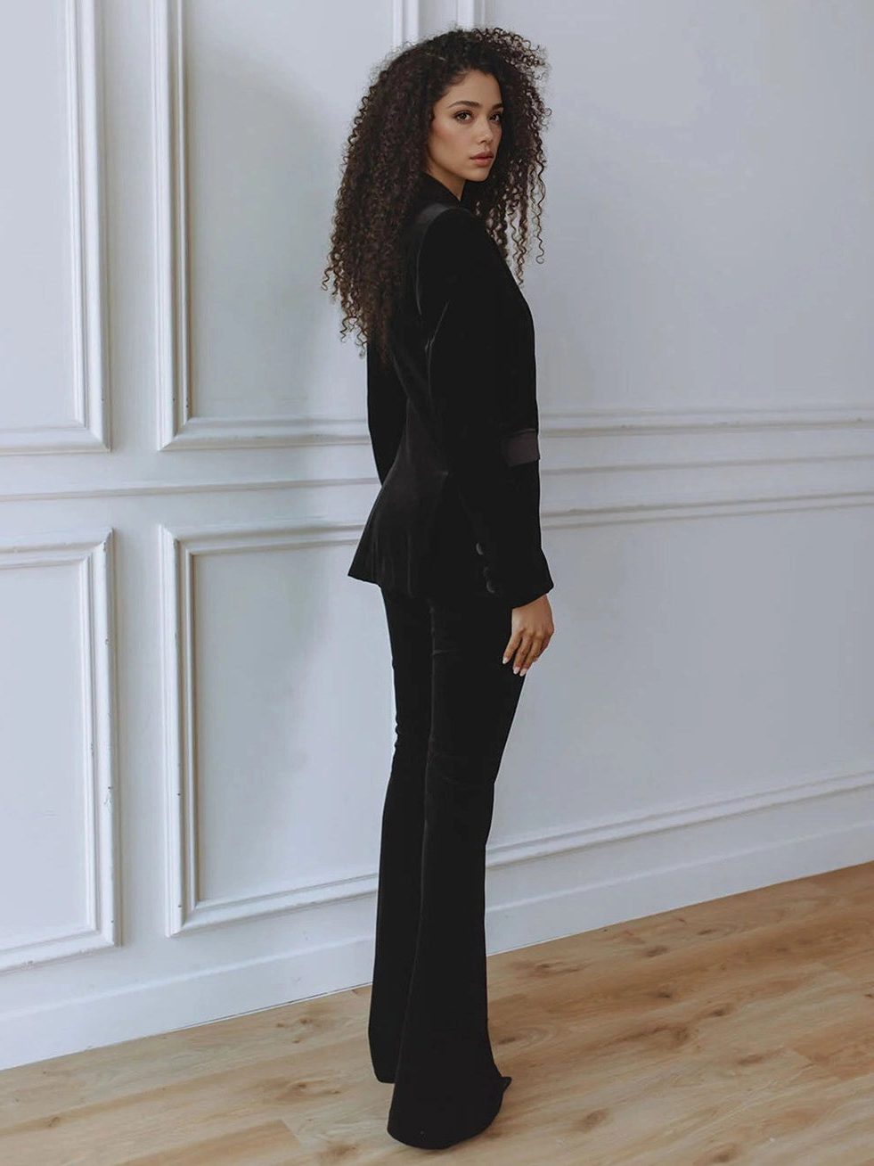 Velvet blazer and flare trouser set for women view 7