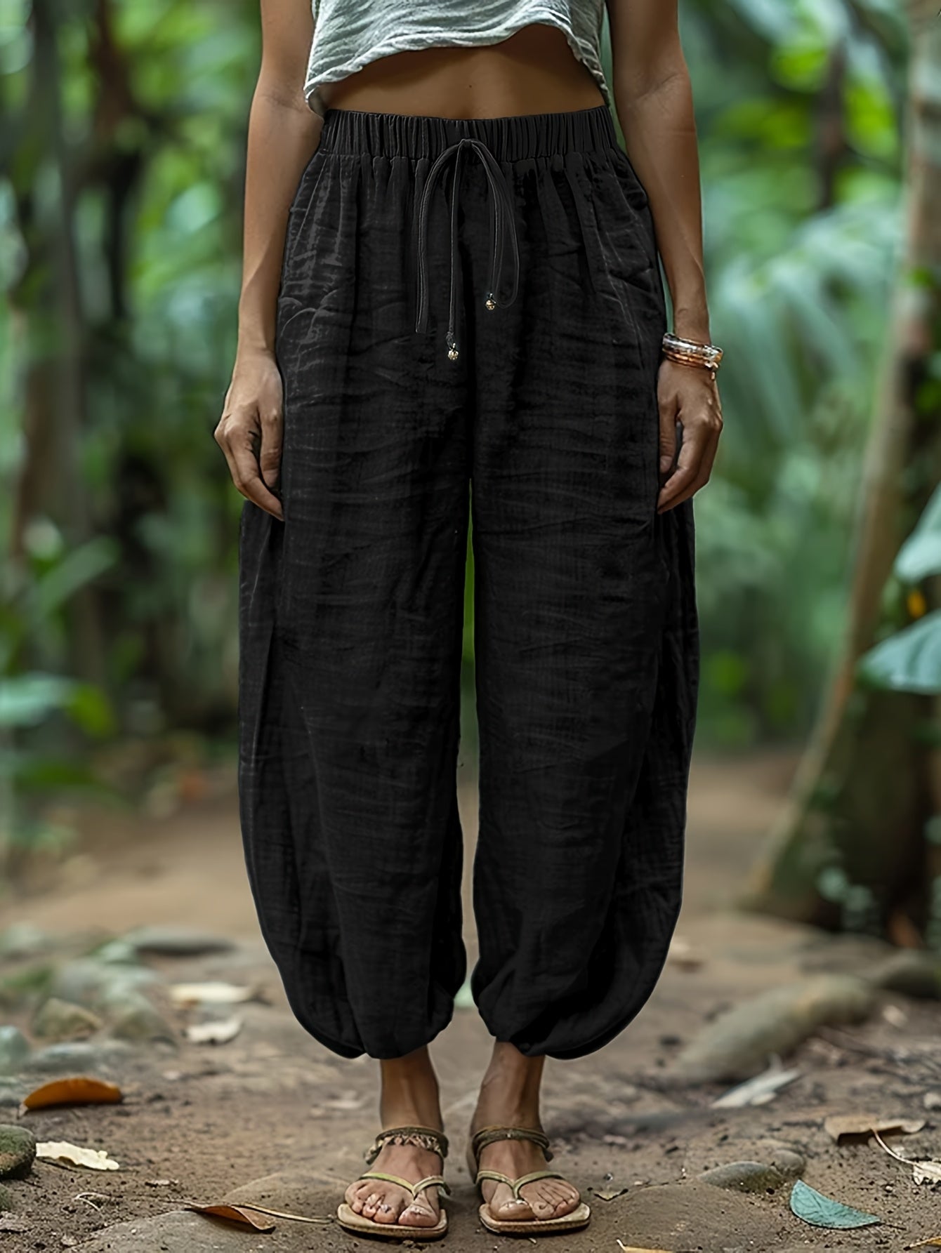 Relaxed lantern trousers in navy blue colourway