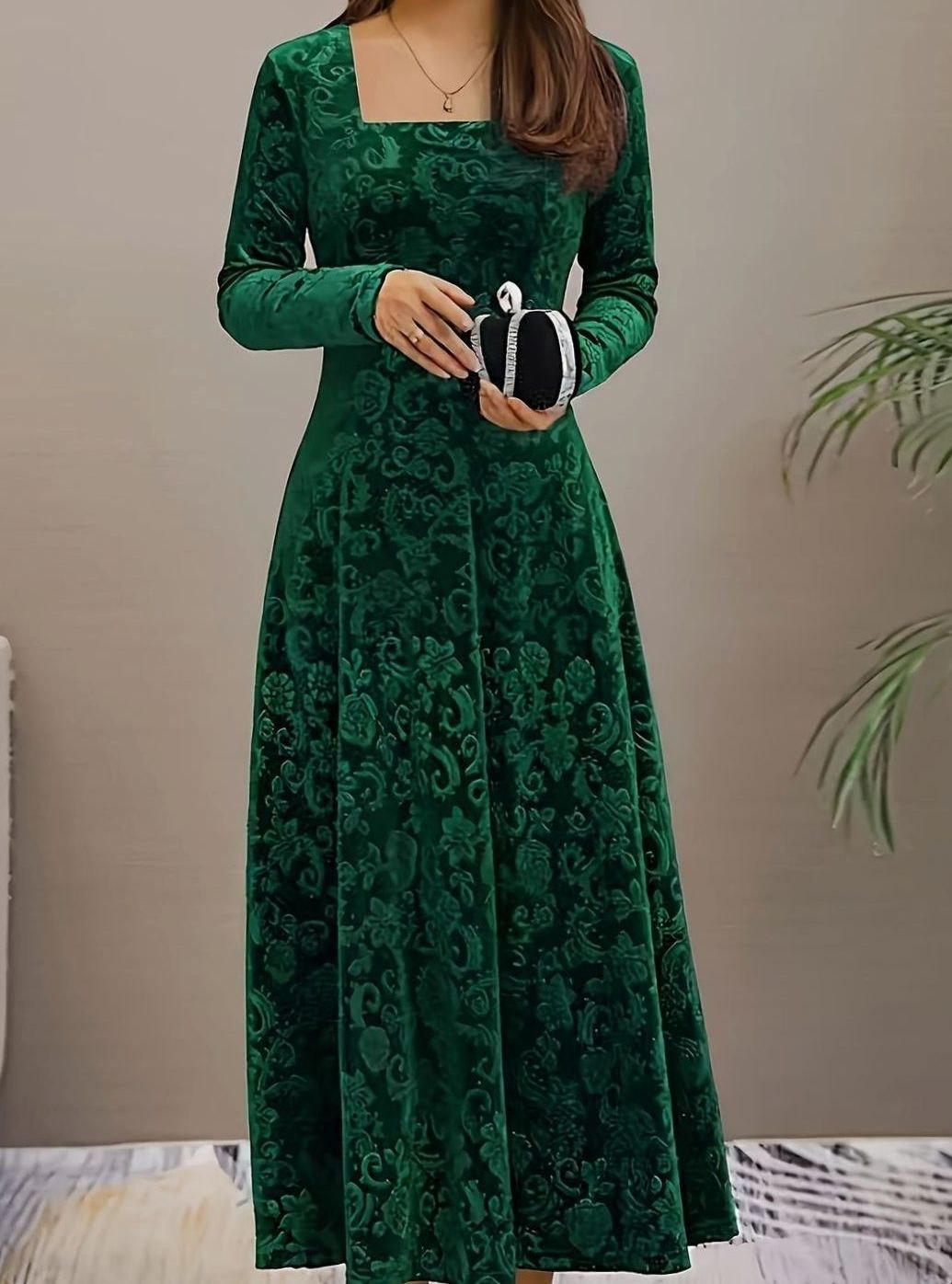 Square neck midi party dress in green
