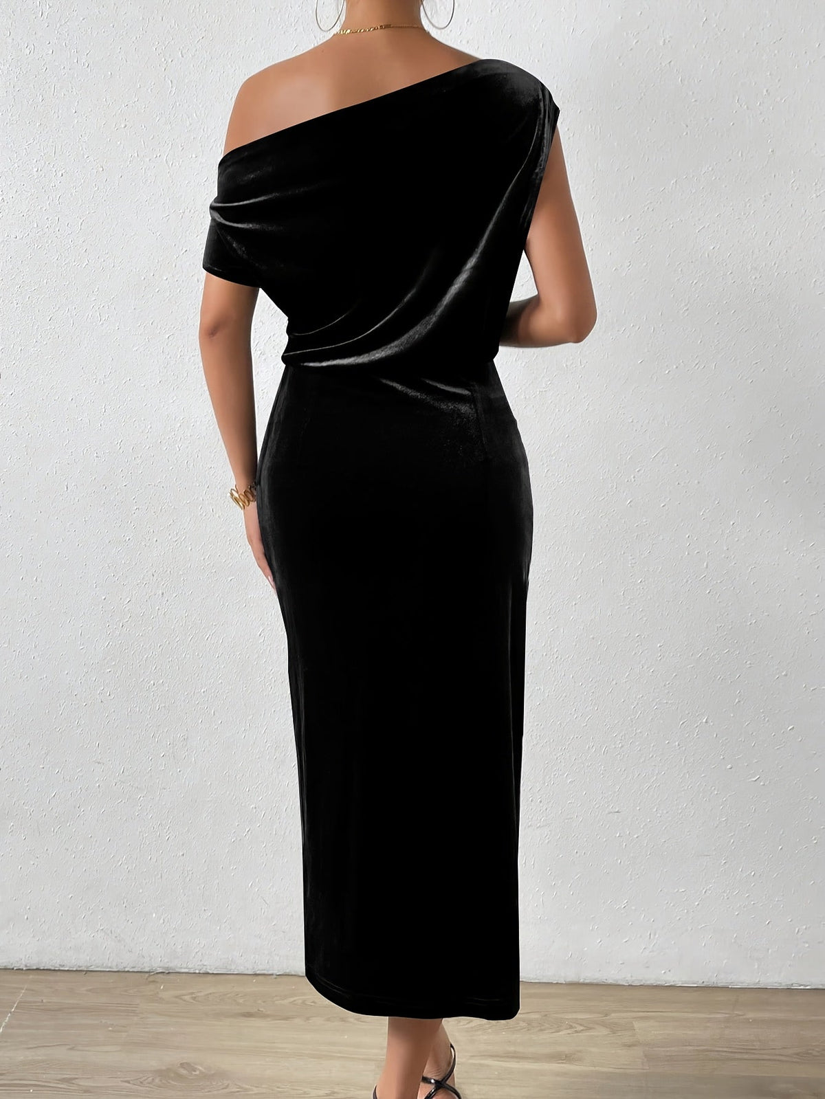 Velvet relaxed midi dress for women view 7