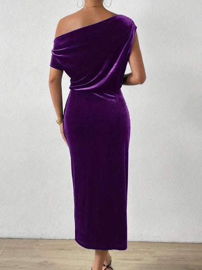 Velvet relaxed midi dress for women view 9