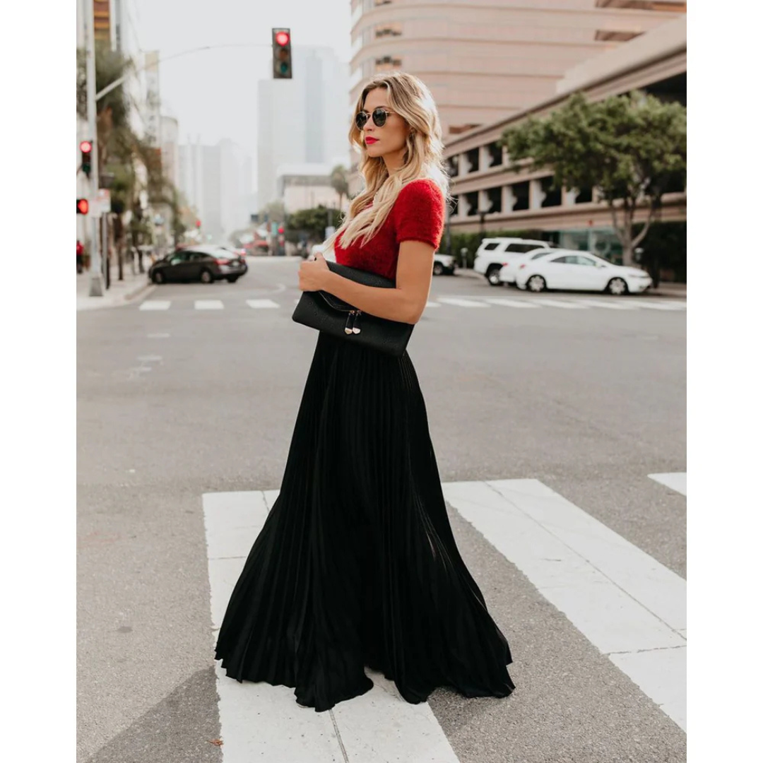 Pleated maxi skirt, side view