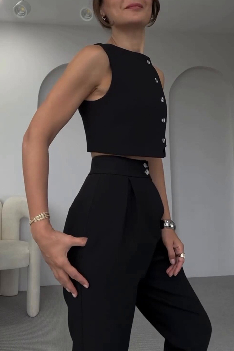 Sleeveless button-detail two-piece set, back view