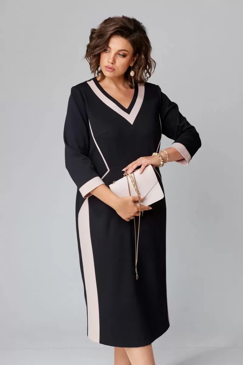 Midi gown showing three-quarter sleeve detail