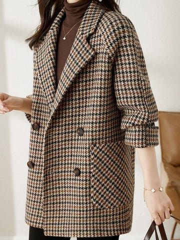 Double-breasted houndstooth blazer coat, back view