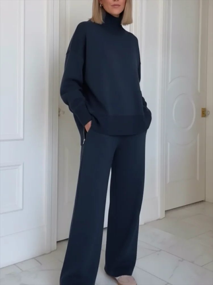 Turtleneck lounge set in navy blue
