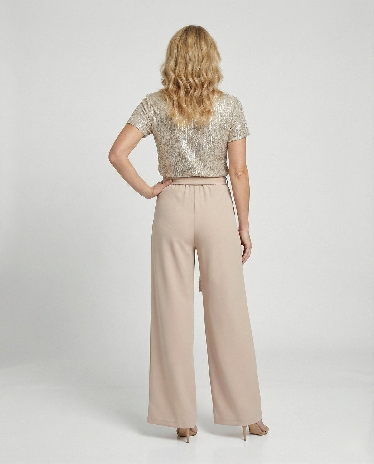 Sequin top and wide-leg trouser two-piece set, detail of the trousers