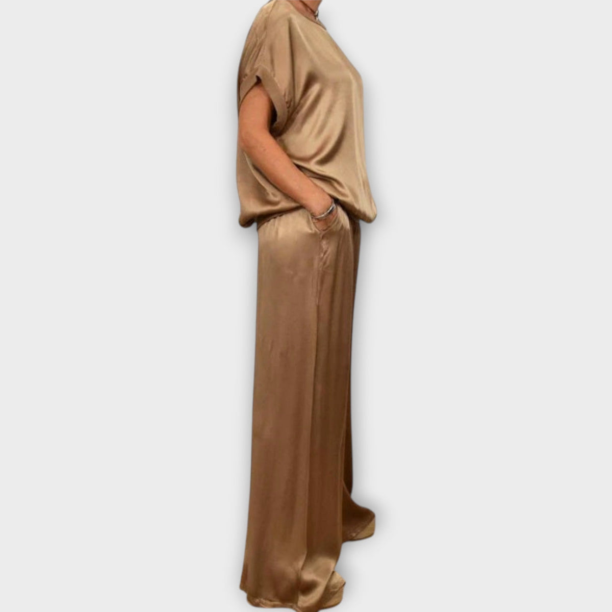 Zinnia draped satin top and pants evening set view 8