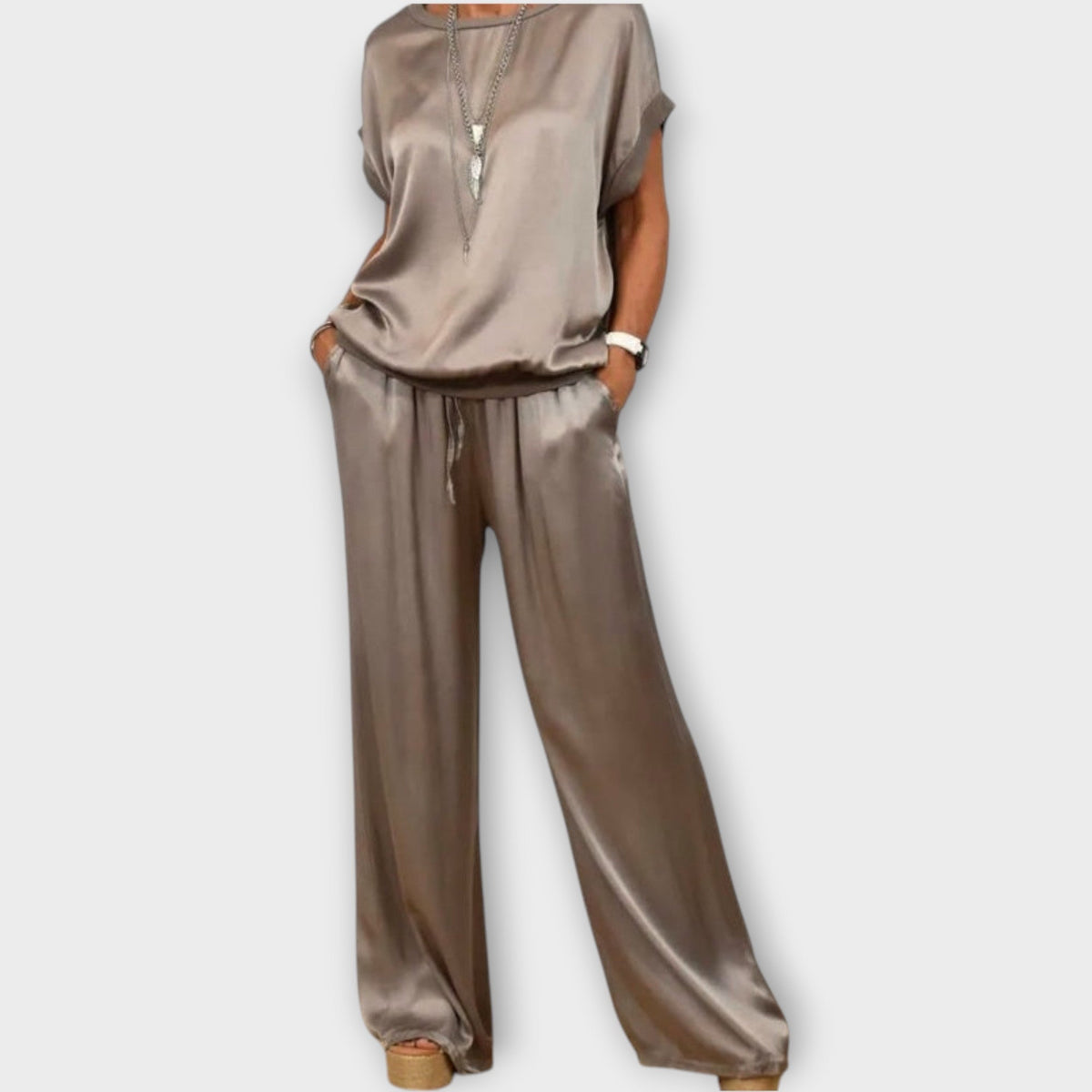 Zinnia draped satin top and pants evening set view 7