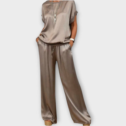 Zinnia draped satin top and pants evening set view 7