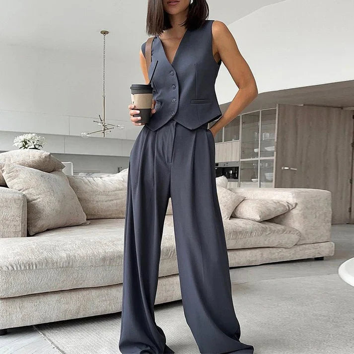 Ottavia women's sleeveless vest and wide-leg trouser suit