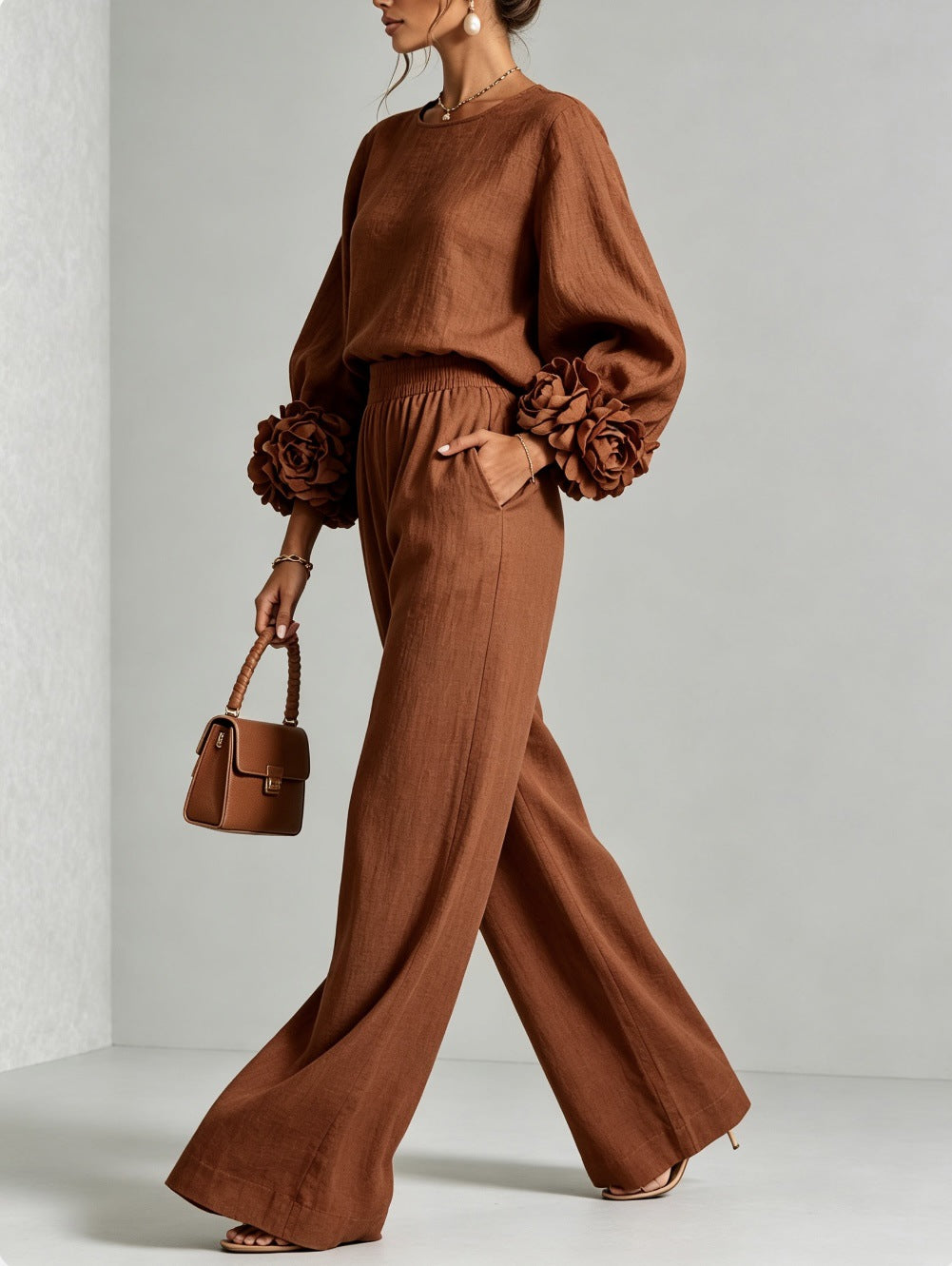 Matching top & wide-leg pants set in brown